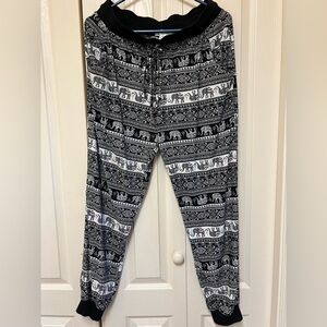 Lounge style pants